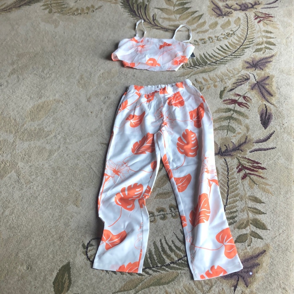New with tag 2 piece outfit
